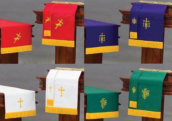 Picture of Embroidered Reversible Ten-Piece Red White/Purple Green Parament Set XL