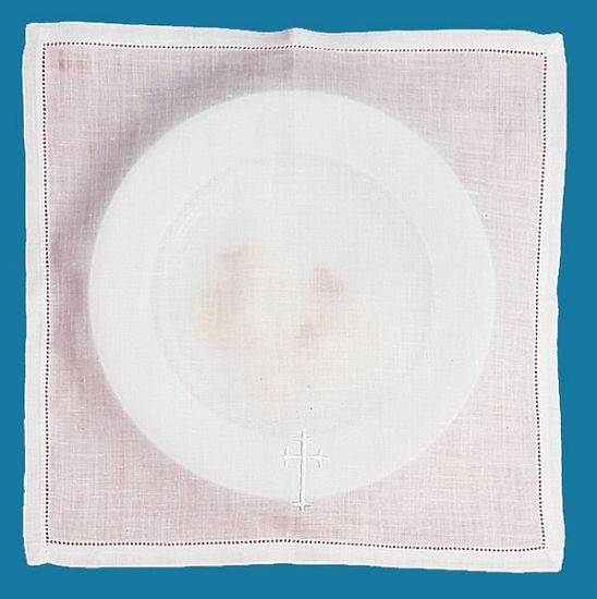 Picture of Embroidered 100% Linen Celtic Cross  Bread Plate Napkin