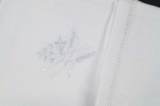 Picture of 100% Cotton Amice with Wheat/Grapes