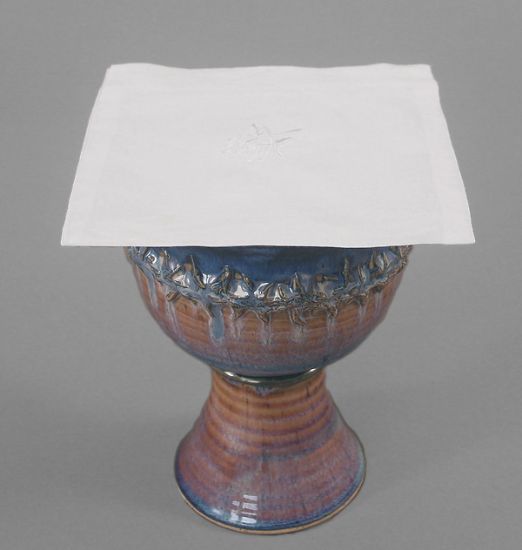 Picture of 100% Cotton Chalice Pall with Wheat/Grapes - Pack of 3