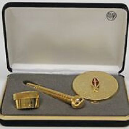 Picture of Koleys K229 24K Gold Plated 10 Host Cap Pastoral Deacon Set 4" x 6"