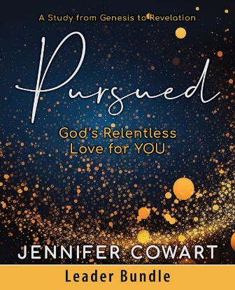 Picture of Pursued - Women's Bible Study Leader Bundle