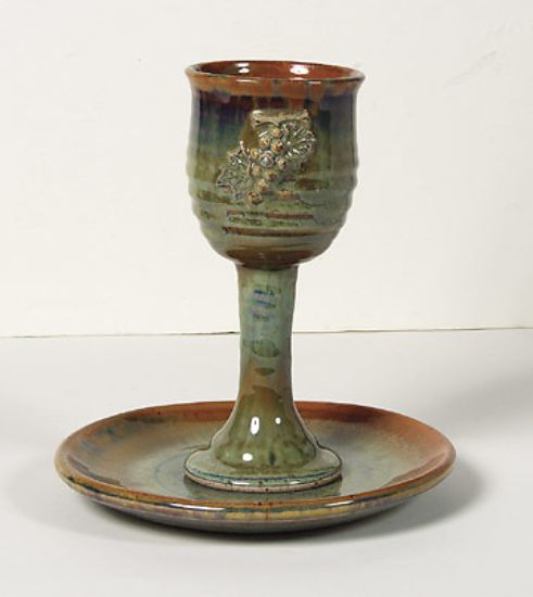 Picture of Porcelain Chalice and Paten Set